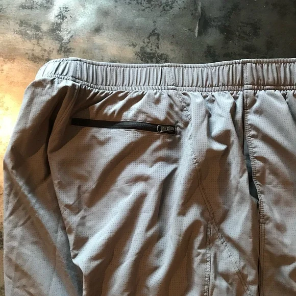 NWT Marmot Shorts med and NWOT Patagonia Tee med - Picture 7 of 13